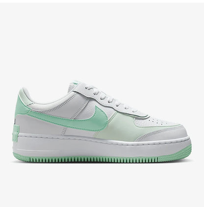 Nike AIR FORCE 1 originale da donna: sneakers classiche basse con suola spessa FZ3773-100