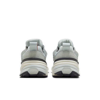 Nike W V2K RUN – damskie sportowe buty do biegania na co dzień, antypoślizgowe, wytrzymałe i oddychające FN6703-003