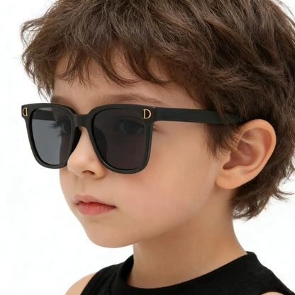 Kids Retro Square Sunglasses for Boys Girls, UV400 Protection Trendy D-Logo Sun Glasses, Fashion Children's Outdoor Eyewear