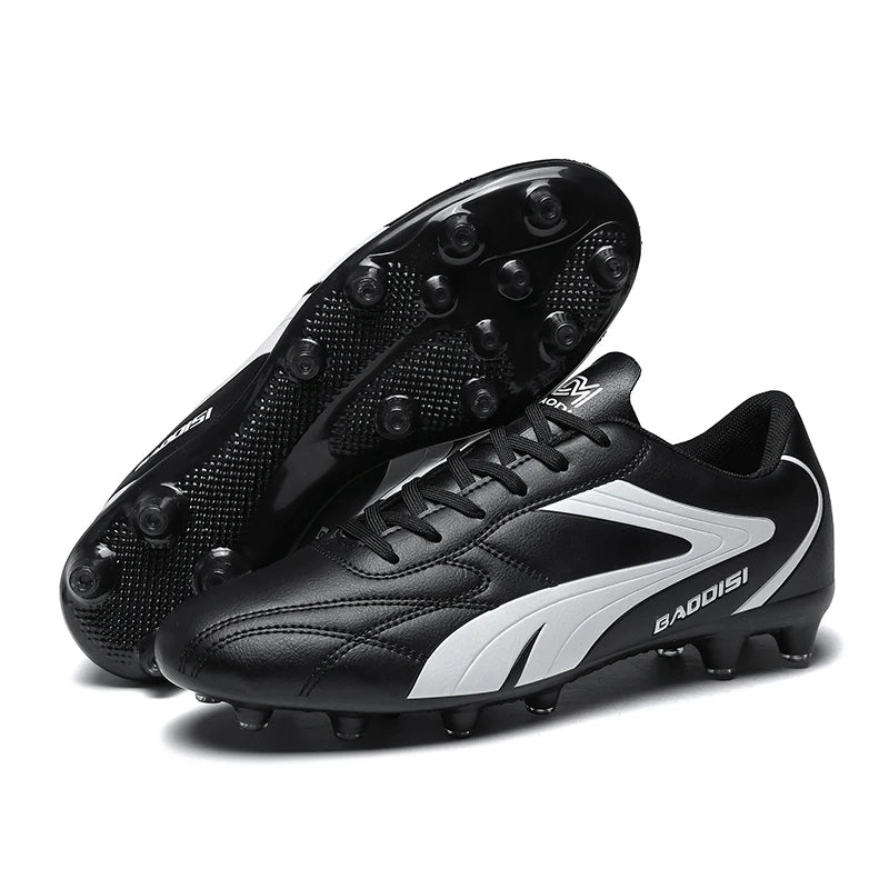 Men Soccer Shoes Breathable Football Boots Futsal Ultralight Professional Training Sneakers Unisex Grass Cleats Match Sport